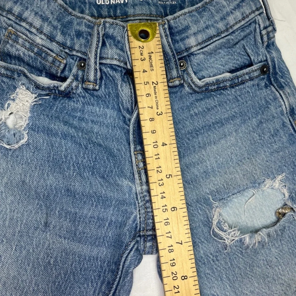 Old Navy Boys Size 5 Original Taper Built-In Flex Distressed Denim Shorts Blue